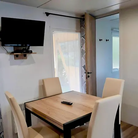 Prázdninový dům Large 2 Bedroom Mobile Cc441 Siblu Les Charmettes *