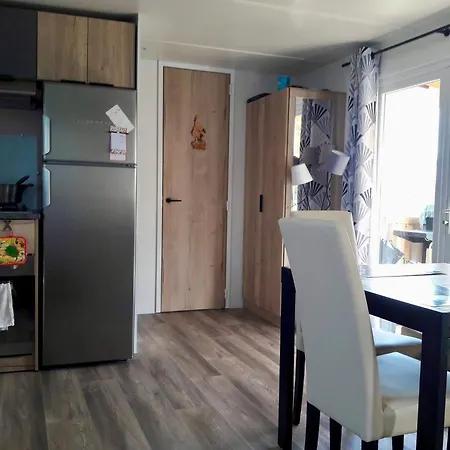 Large 2 Bedroom Mobile Cc441 Siblu Les Charmettes Prázdninový dům *